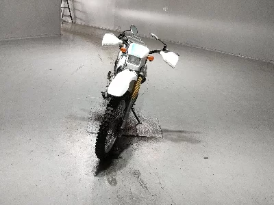 Yamaha SEROW 225