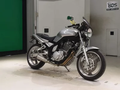 Yamaha SRX400-4