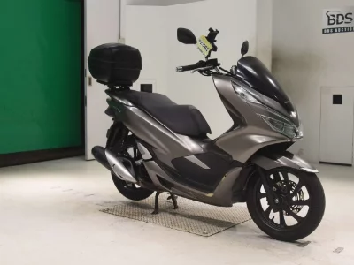 Honda PCX125-3