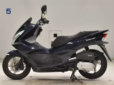 Honda PCX125-2