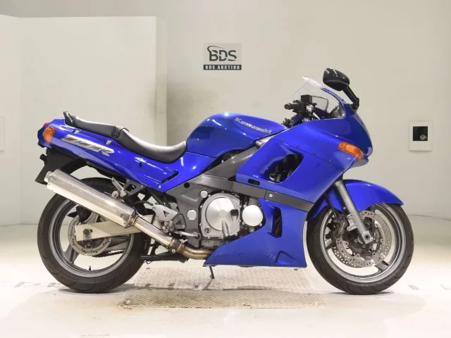 Kawasaki ZZR400-2  с аукциона в Японии