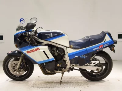 Suzuki GSX-R750-1