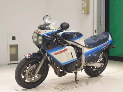 Suzuki GSX-R750-1