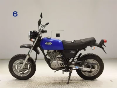 Honda APE100