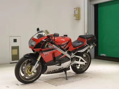 Suzuki RGV250