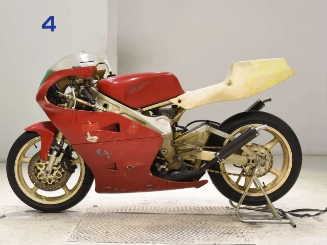 Yamaha TZ250  с аукциона в Японии