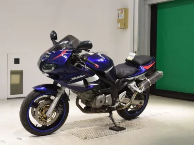 Suzuki SV400S