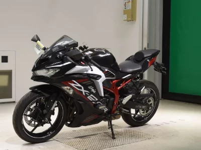 Kawasaki ZX-25R