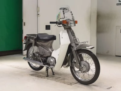 Honda C90