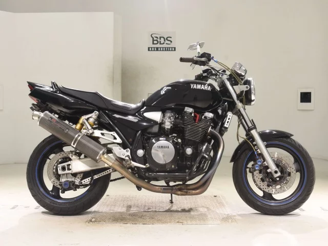 Yamaha XJR1300  с аукциона в Японии