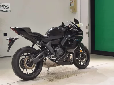 Yamaha YZF-R7-2