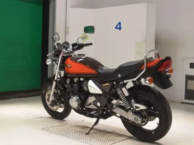 Kawasaki ZEPHYR400K