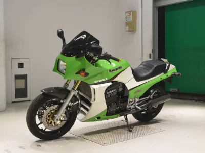 Kawasaki GPZ900R