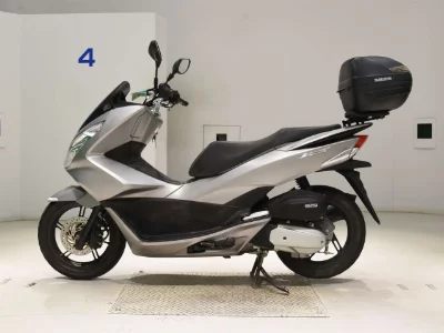 Honda PCX125-2