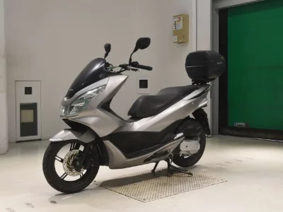 Honda PCX125-2
