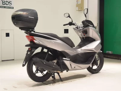Honda PCX125-2