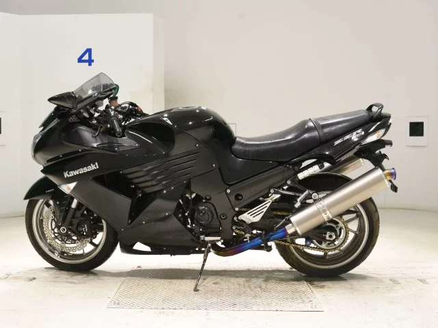 Kawasaki ZZR1400A  с аукциона в Японии