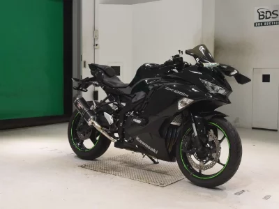 Kawasaki ZX-25R
