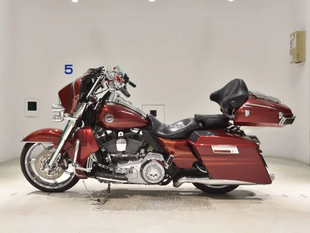 Harley-Davidson HARLEY FLHRSE1800CVO  с аукциона в Японии