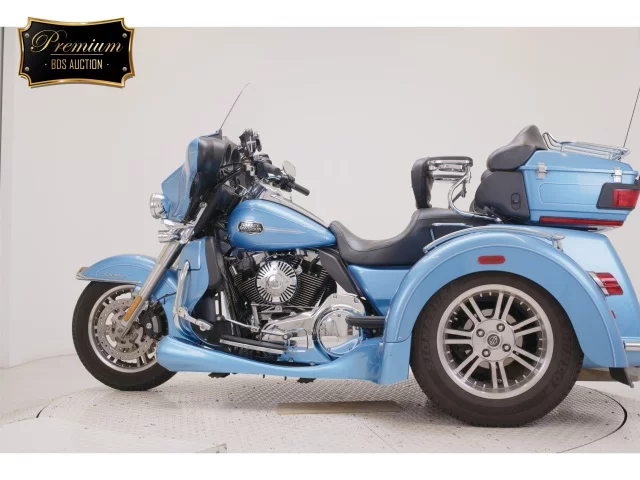 Harley-Davidson HARLEYFLHTCUTRIKE1690  с аукциона в Японии