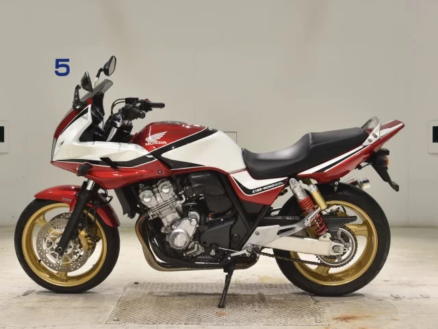 Honda CB400SFV-4 BOLDORABS  с аукциона в Японии
