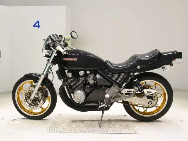 Kawasaki ZEPHYR400K  с аукциона в Японии