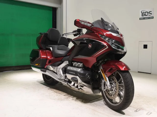Honda GL1800 TOUR D  с аукциона в Японии