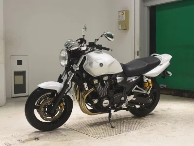 Yamaha XJR1300-2