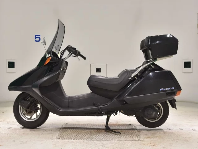 Honda FUSION  с аукциона в Японии
