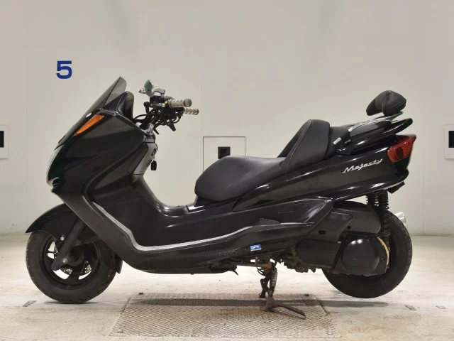 Yamaha MAJESTY 250C  с аукциона в Японии