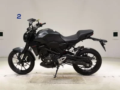 Мотоцикл из Японии Honda CB250RA
