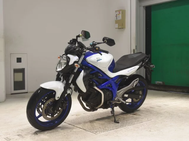 Suzuki GLADIUS400  с аукциона в Японии