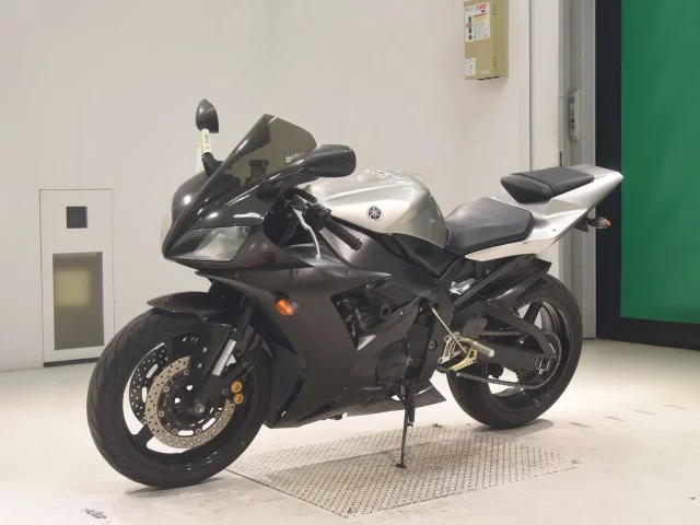 Yamaha YZF-R1  с аукциона в Японии