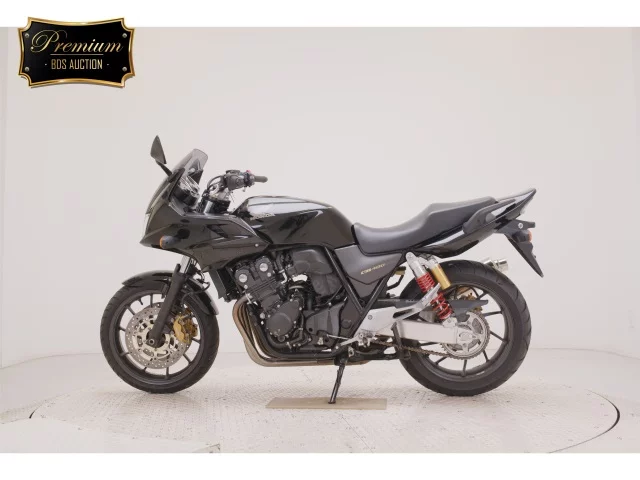 Honda CB400SFV-4 BOLDORABS  с аукциона в Японии