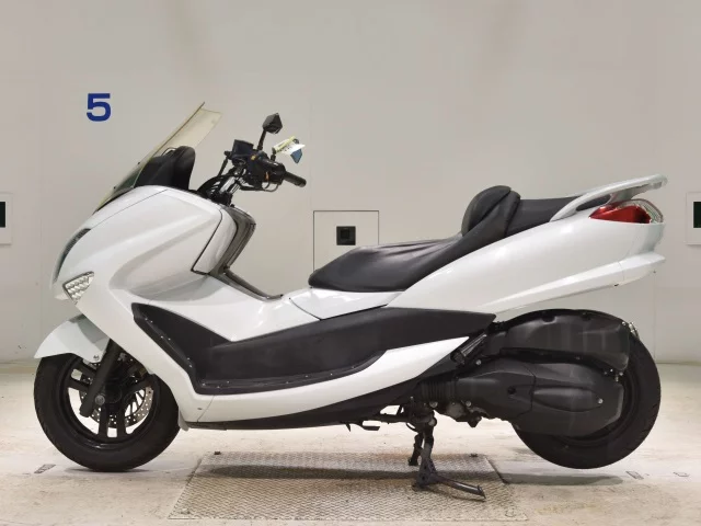 Yamaha MAJESTY 250-4  с аукциона в Японии