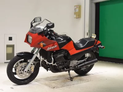 Kawasaki GPZ900R