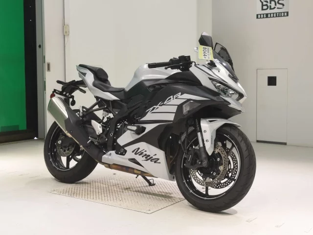 Kawasaki ZX-4R SE  с аукциона в Японии