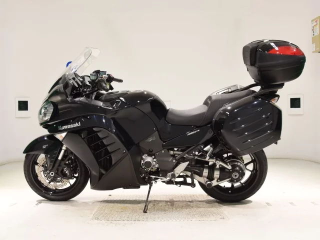 Kawasaki 1400GTR  с аукциона в Японии