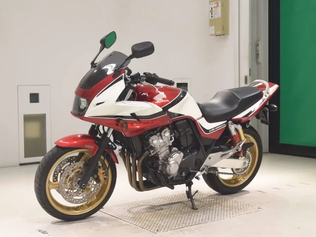 Honda CB400SFV-4 BOLDORABS  с аукциона в Японии