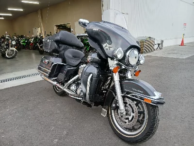Harley-Davidson HARLEY FLHTCU1580-1690
