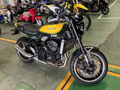 Kawasaki Z900RS