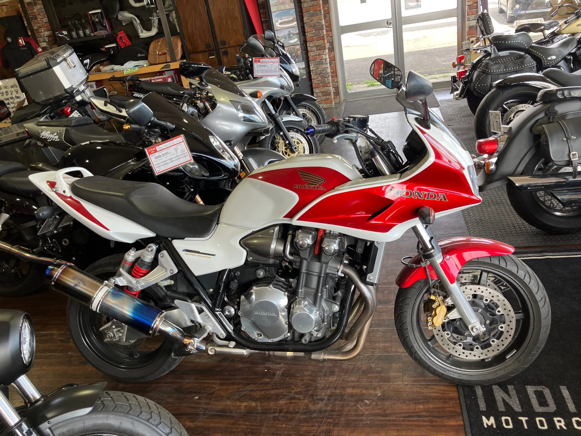 Honda CB1300SF BOLDOR  с аукциона в Японии