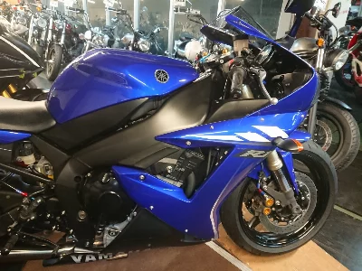 Yamaha YZF-R1