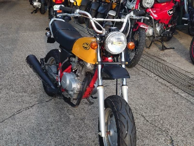 Honda APE100