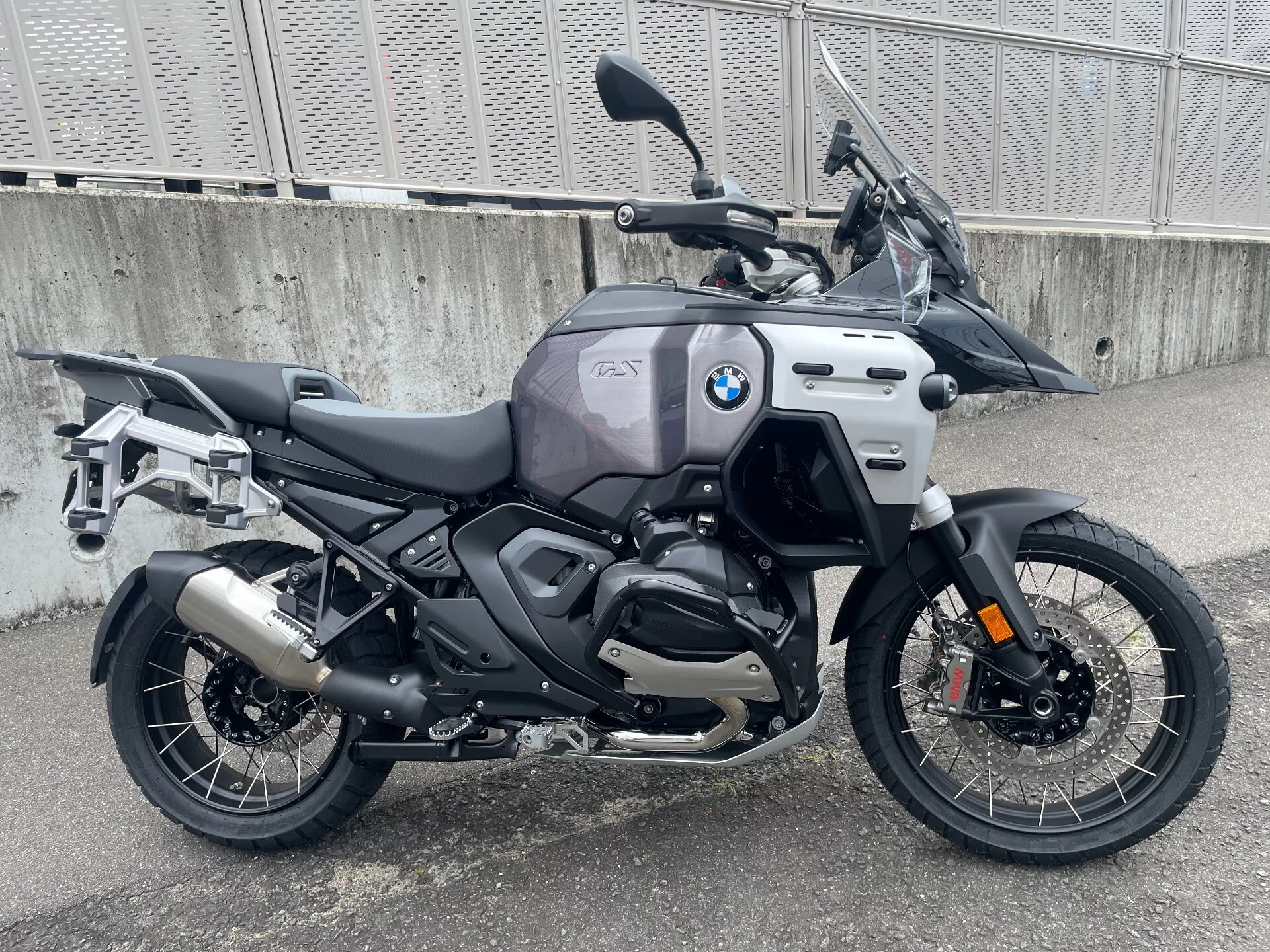 BMW BMW R1300GS ADV ASA  с аукциона в Японии