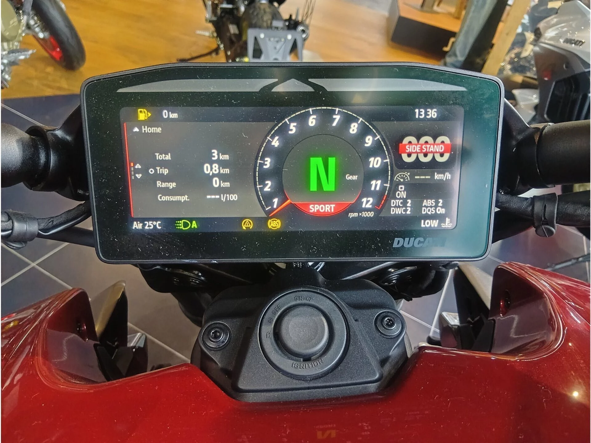 Ducati DUCATI X DIAVEL V4  с аукциона в Японии