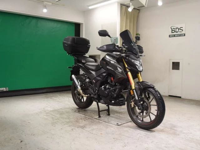 Honda HORNET2.0  с аукциона в Японии