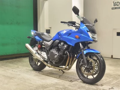 Honda CB400SFV-4 BOLDORABS