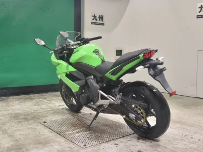 Kawasaki NINJA400R