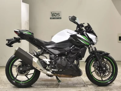 Kawasaki Z400-2